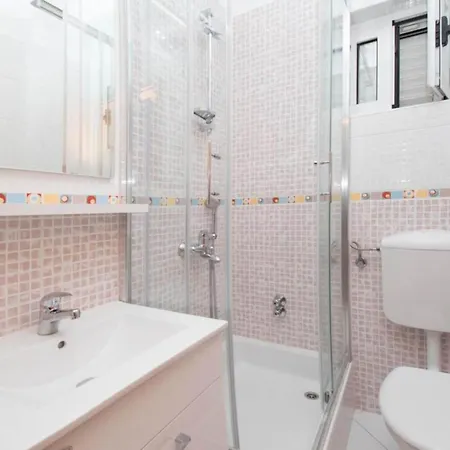 Apartman Antonio - Comfort One-bedroom With Balcony And Sea View - 4