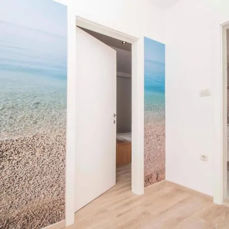 Antonio - Comfort One-bedroom With Balcony And Sea View - 4 Apartman Tucepi